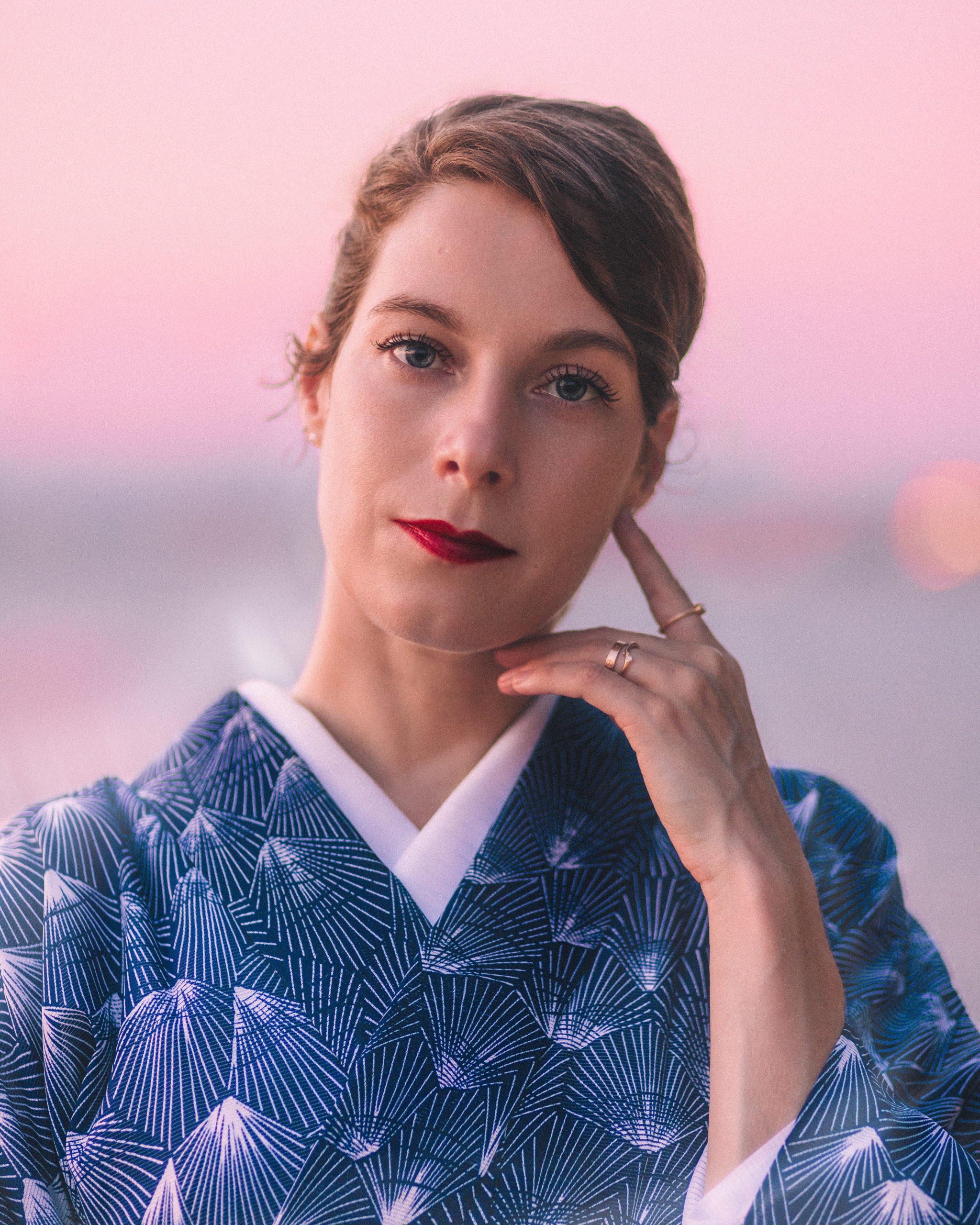 Close-up portrait of woman in kimono with natural light during Kamakura photoshoot